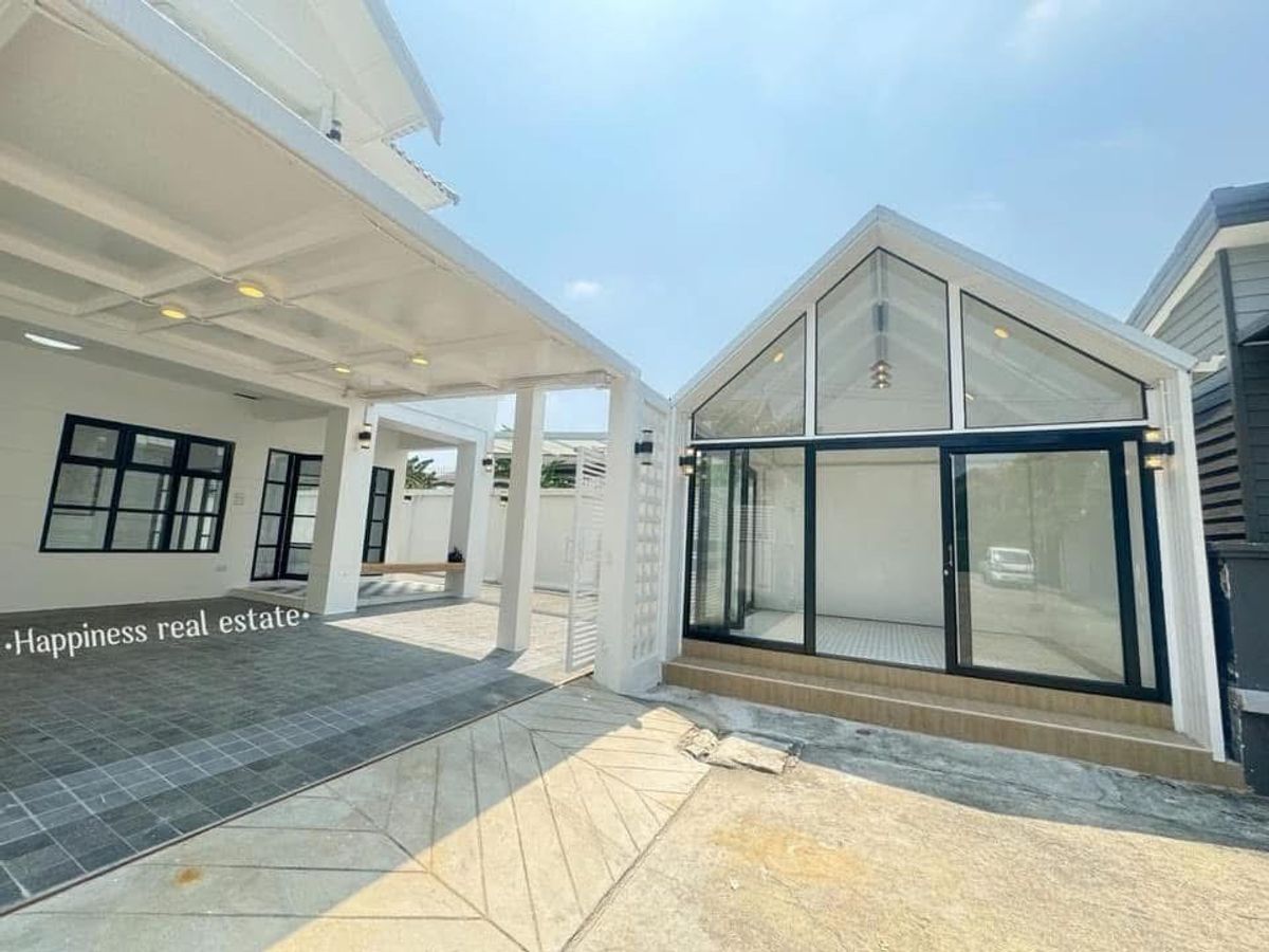 บ้านเดี่ยวที่เหมาะแก่การพักผ่อน ทำเลทอง บ้านแปลงมุม มีความเป็นส่วนตัว ทำเล#นวลจันทร์56