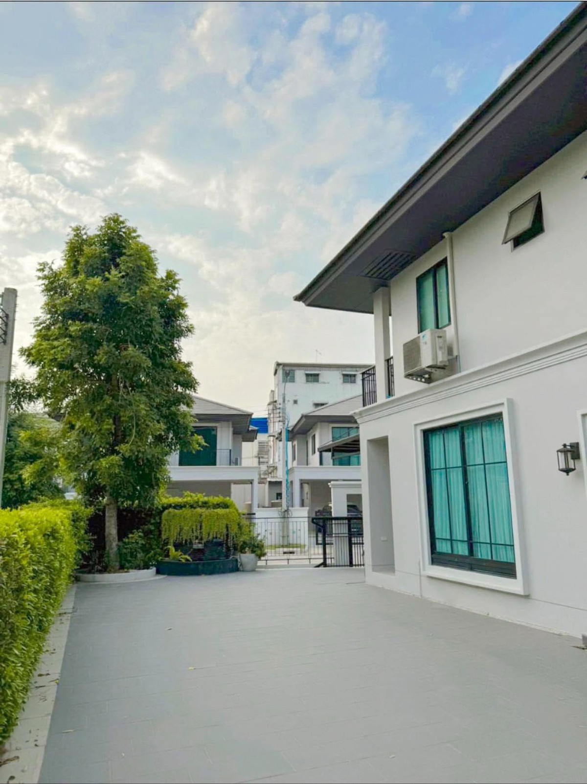 ✨🏡 ขายบ้านสวย แปลงมุมนอก พื้นที่ข้างบ้านเยอะ ทำเลพัฒนาการ ขายพร้อมเฟอร์นิเจอร์