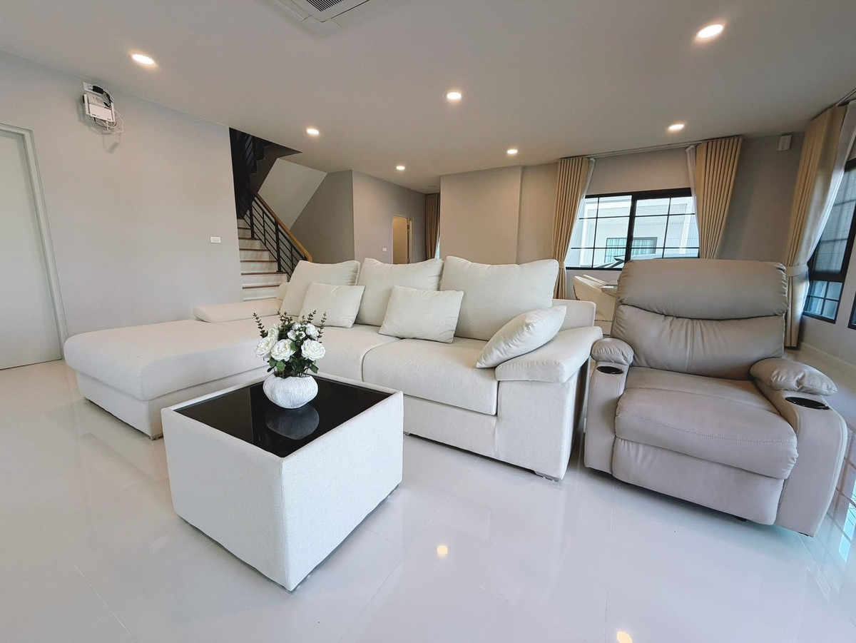 ✨🏡 บ้านเดี่ยวสไตล์อังกฤษ เซนโทร บางนา (เฟส 2) บ้านหลังใหญ่ตำแหน่งต้นซอย ไม่เคยปล่อยเช่า