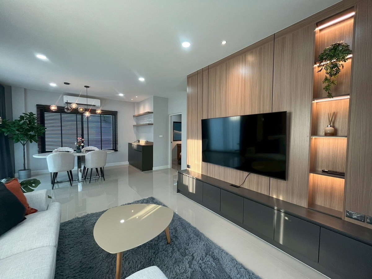 🌟 [𝐅𝐎𝐑 𝐑𝐄𝐍𝐓] บ้านเดี่ยวตกแต่งเฟอร์นิเจอร์ครบครันแบบจัดเต็มทั้งหลัง บ้านหันทิศใต้รับลม ให้คุณหิ้วกระเป๋าเข้าอยู่ได้ทันที