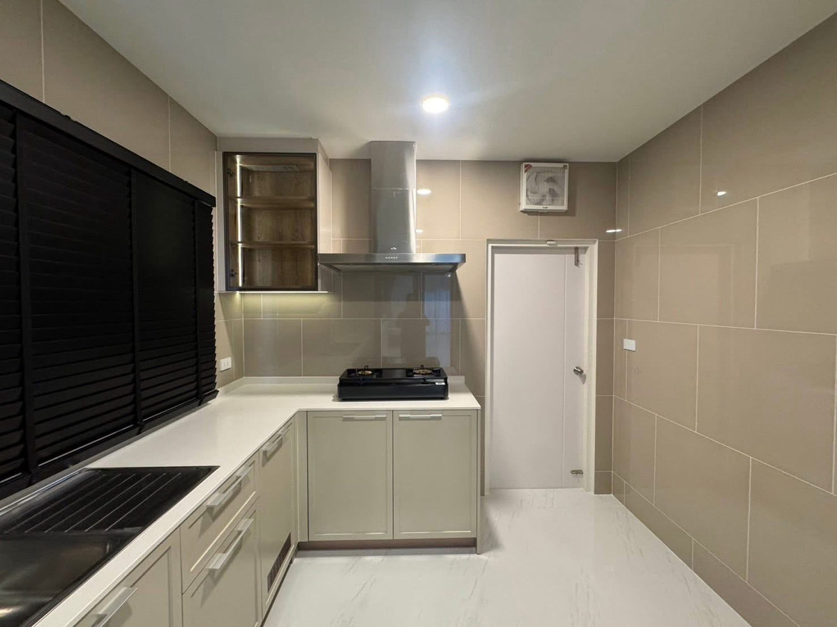 ✨🏡 [𝐅𝐎𝐑 𝐑𝐄𝐍𝐓] บ้านใหม่ให้เช่า ใกล้เมกาบางนา โครงการใหม่ #บ้านใหม่ #เจ้าของไม่เคยเข้าอยู่