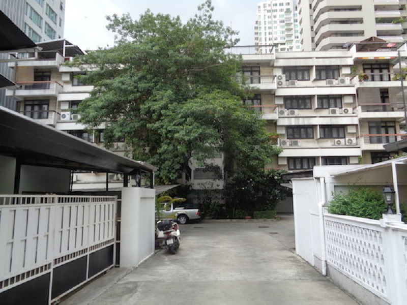 ไวท์-แมนชั่น