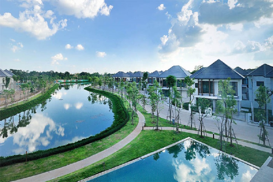 เลค-นครา