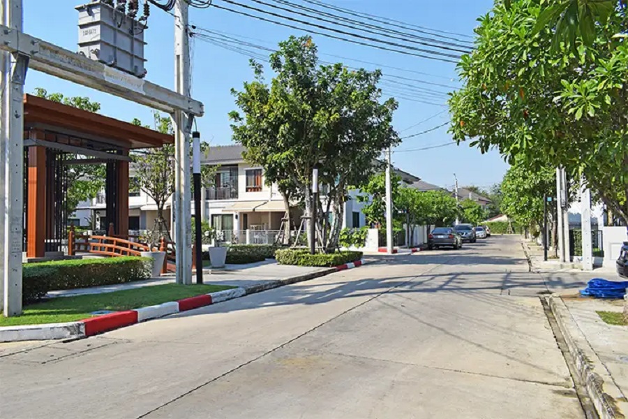 Modi-Villa-Townhome-Chaiyaphruek