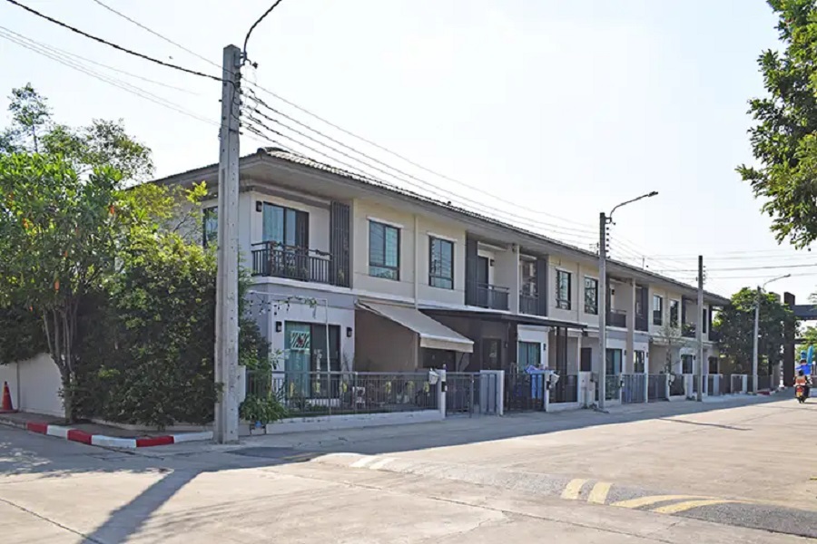 Modi-Villa-Townhome-Chaiyaphruek