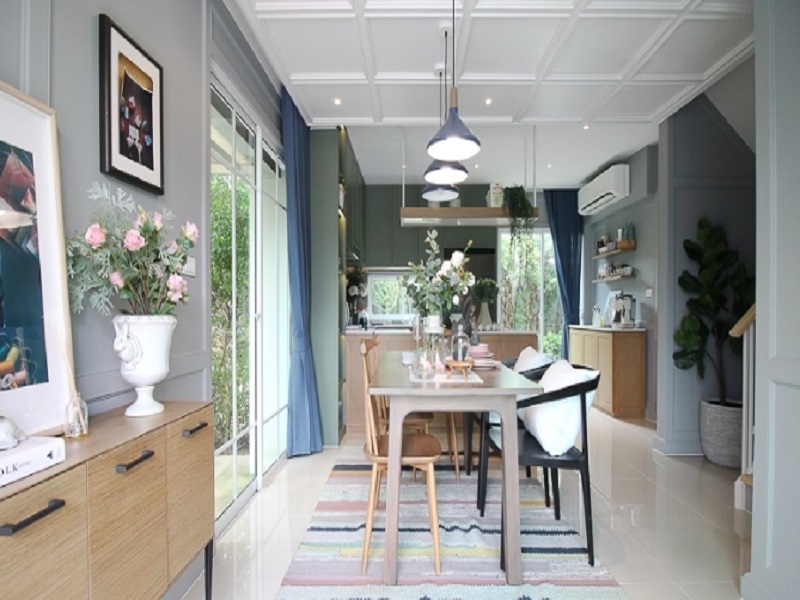 The-Village-Hathairat-Wongwaen