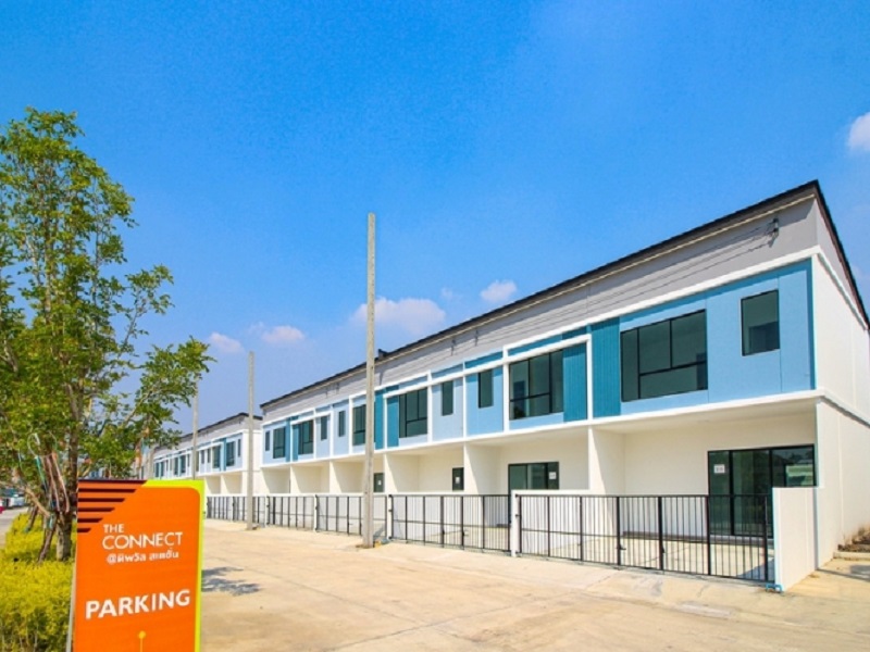 The-Connect-Thipphawan-Station