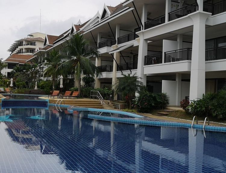 ซันไรซ์-บีช-รีสอร์ท-แอนด์-เรสซิเด้นซ์