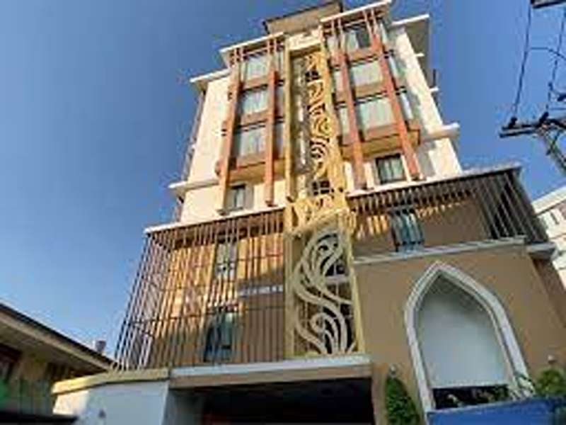 The-Siri-Condominium